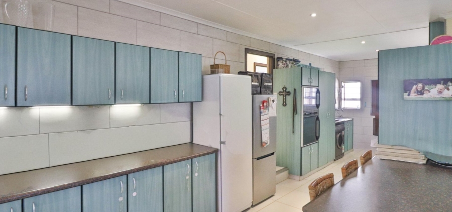 4 Bedroom Property for Sale in Diaz Beach Western Cape